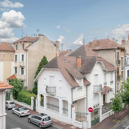Le Jean Bapt- A Proximite Du Plan D'eau Apartment Vichy